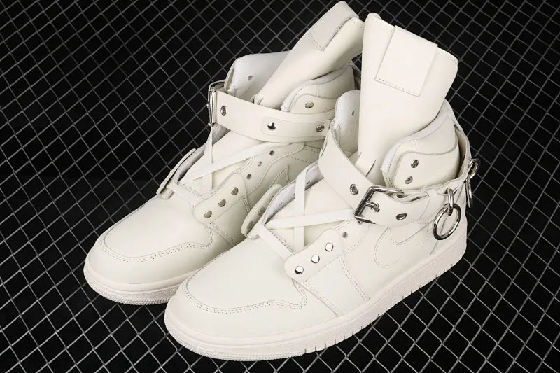 All categories Air Jordan Jordan series basketball shoes Air Jordan 1 High Comme Des Garcons Homme Plus x Air Jordan 1 High "CDG White" AJ1 Joe 1 retro classic high-top versatile cultural basketball shoes CN5738-100